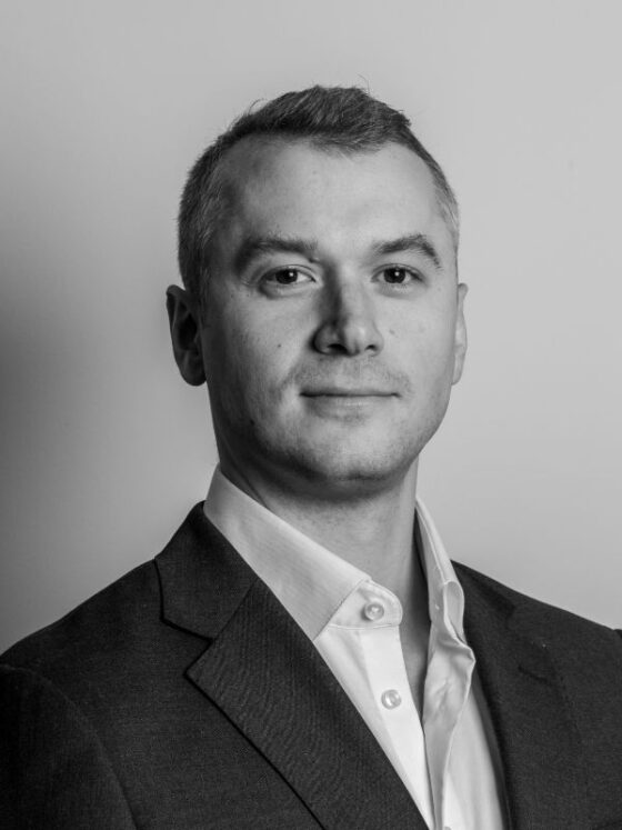 Tind Adrian Holen